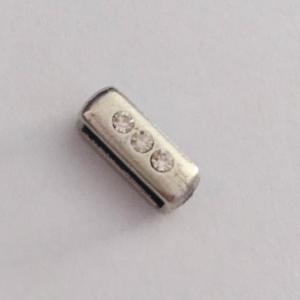 Rectangular 5mm wide with 3 rhinestones 