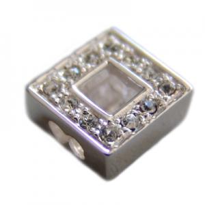 Square with CZ 10mm with 2 holes of 2mm