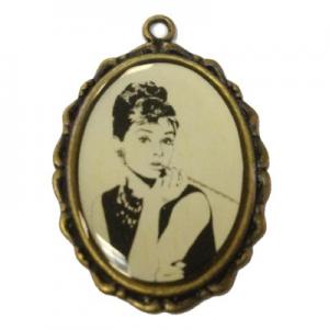 Colgante imagen resinada Katherine Hepburn 32x25mm