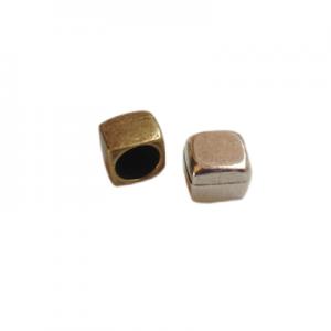 Cube 8x7mm, 6mm hole